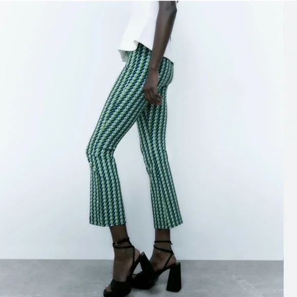 Zara Green Geometric print Boot Cut Flare elastic pants - Picture 3 of 7